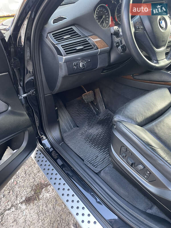 Внедорожник / Кроссовер BMW X6 2013 в Киеве