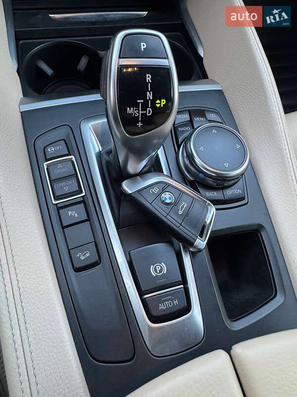 Внедорожник / Кроссовер BMW X6 2015 в Киеве