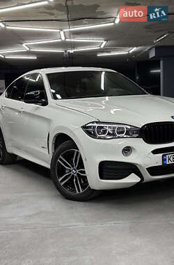 Внедорожник / Кроссовер BMW X6 2018 в 