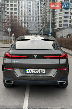 Внедорожник / Кроссовер BMW X6 2020 в 