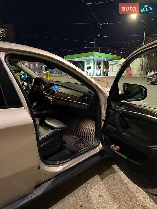 Внедорожник / Кроссовер BMW X6 2014 в Одессе