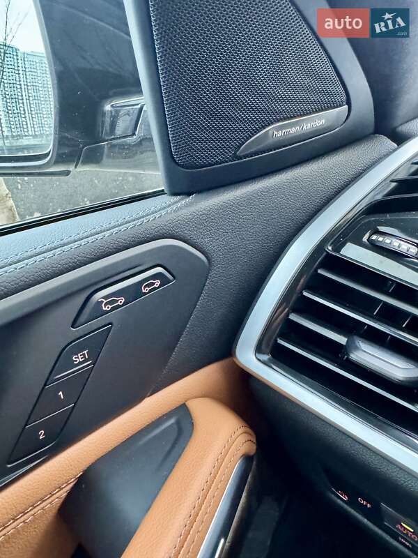 Внедорожник / Кроссовер BMW X6 2022 в Киеве