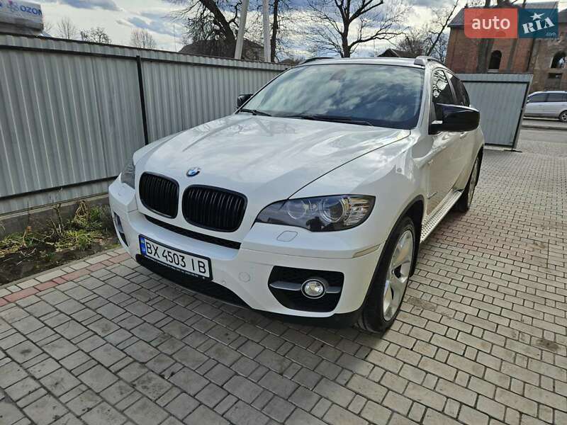 Внедорожник / Кроссовер BMW X6 2011 в 