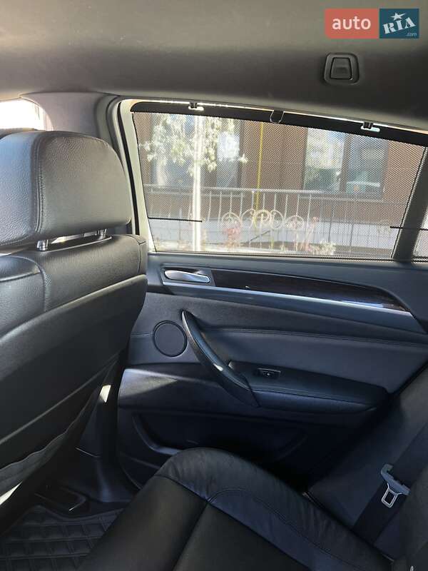 Позашляховик / Кросовер BMW X6 2011 в Києві
