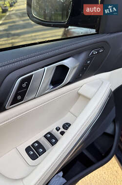 Внедорожник / Кроссовер BMW X6 2021 в 