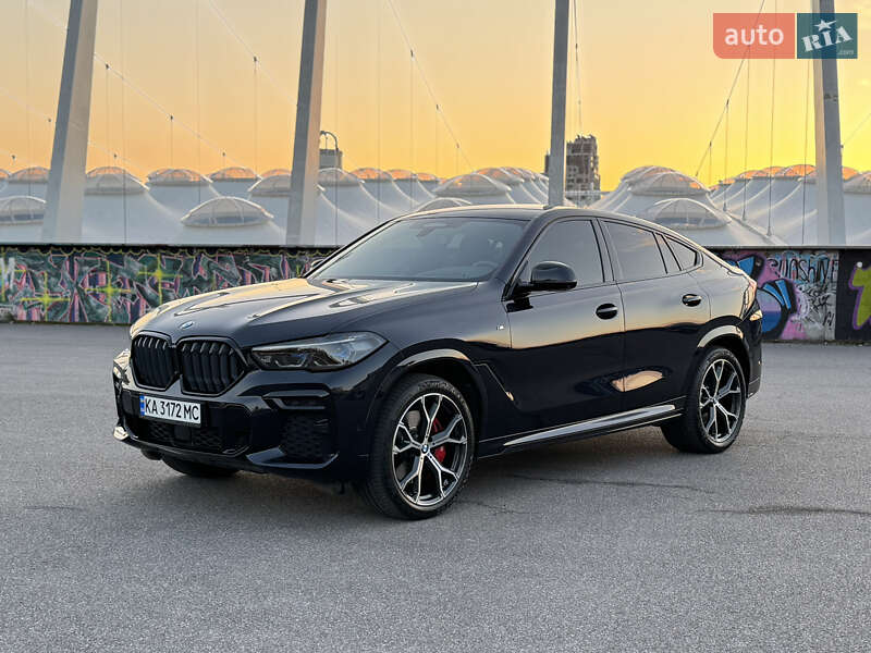 Позашляховик / Кросовер BMW X6 2022 в 