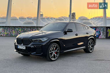 Позашляховик / Кросовер BMW X6 2022 в 