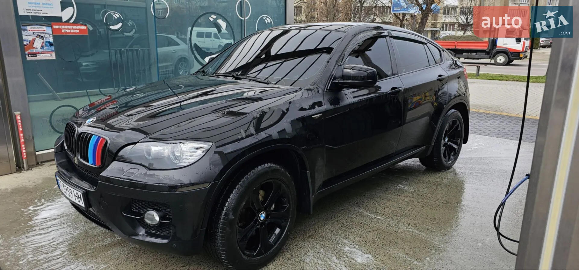 2011 BMW X6 - мініатюра 28