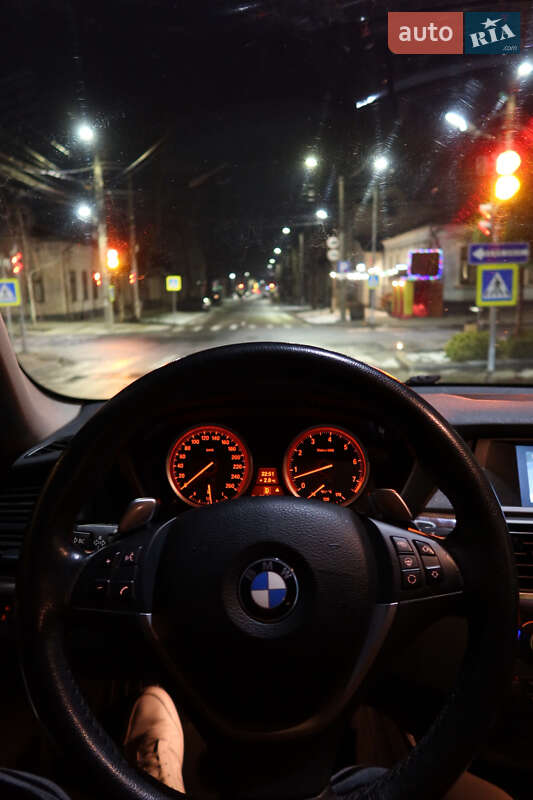 Позашляховик / Кросовер BMW X6 2010 в Одесі