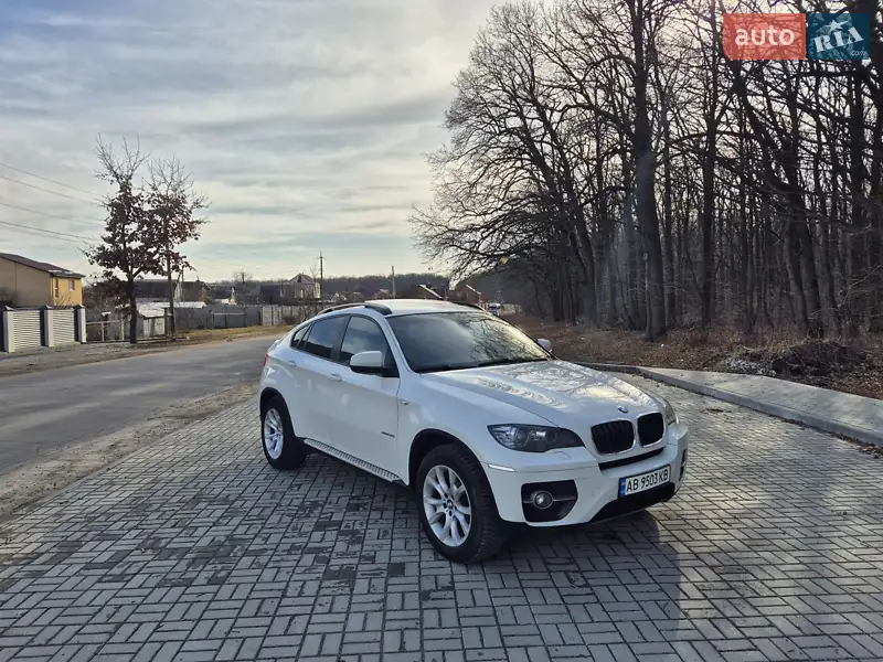 Позашляховик / Кросовер BMW X6 2010 в 