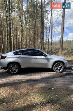 Позашляховик / Кросовер BMW X6 2011 в 