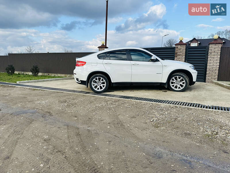 BMW X6 2011