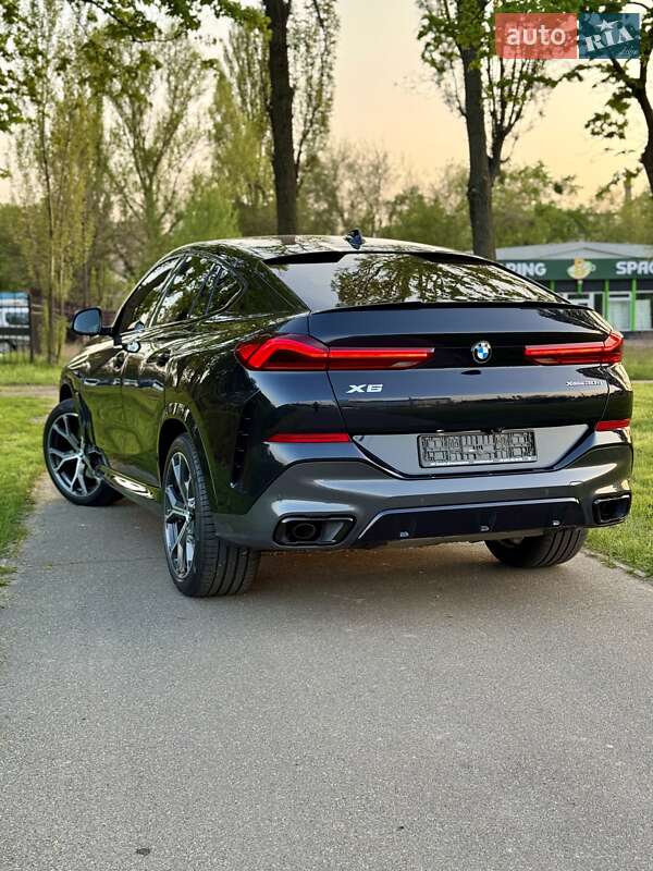 Внедорожник / Кроссовер BMW X6 2022 в Киеве