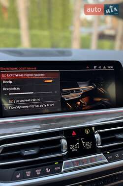 Позашляховик / Кросовер BMW X6 2022 в 