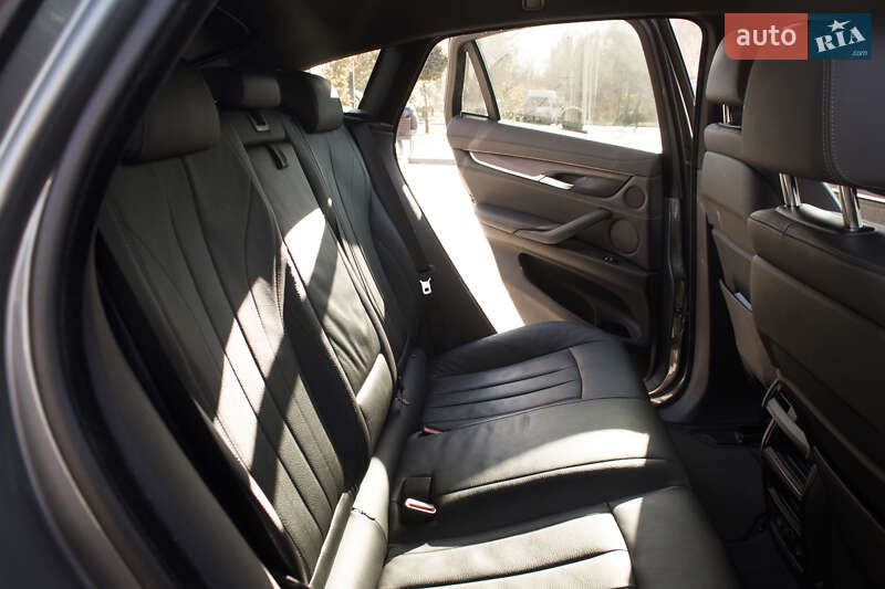Позашляховик / Кросовер BMW X6 2018 в Хмельницькому