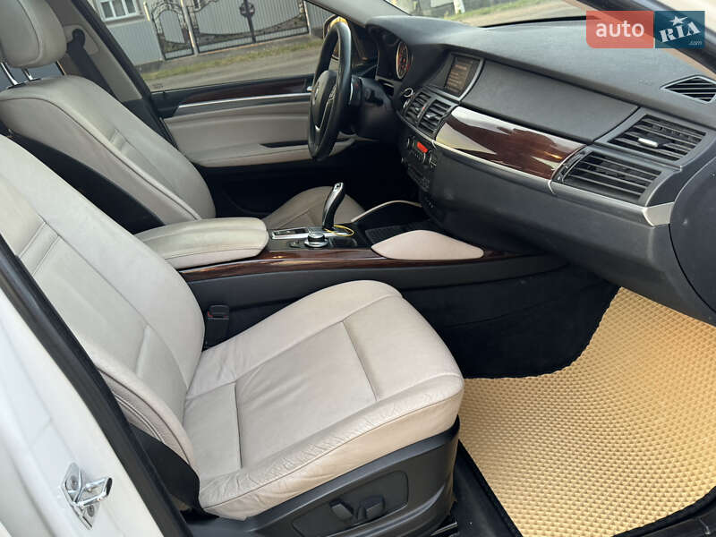Позашляховик / Кросовер BMW X6 2009 в Новоселиці