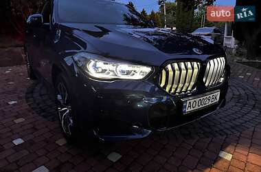 Позашляховик / Кросовер BMW X6 2022 в 