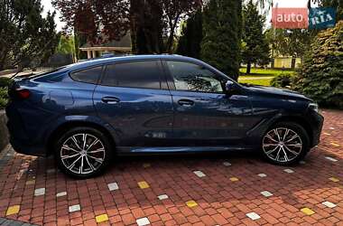 Позашляховик / Кросовер BMW X6 2022 в 