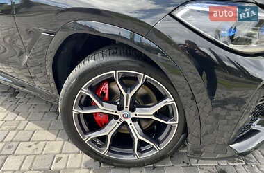 Позашляховик / Кросовер BMW X6 2022 в 