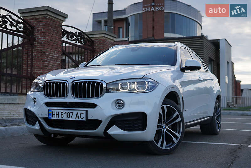 Внедорожник / Кроссовер BMW X6 2018 в 