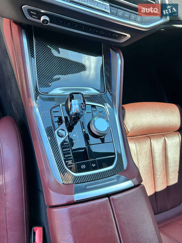 Позашляховик / Кросовер BMW X6 2020 в Чернівцях