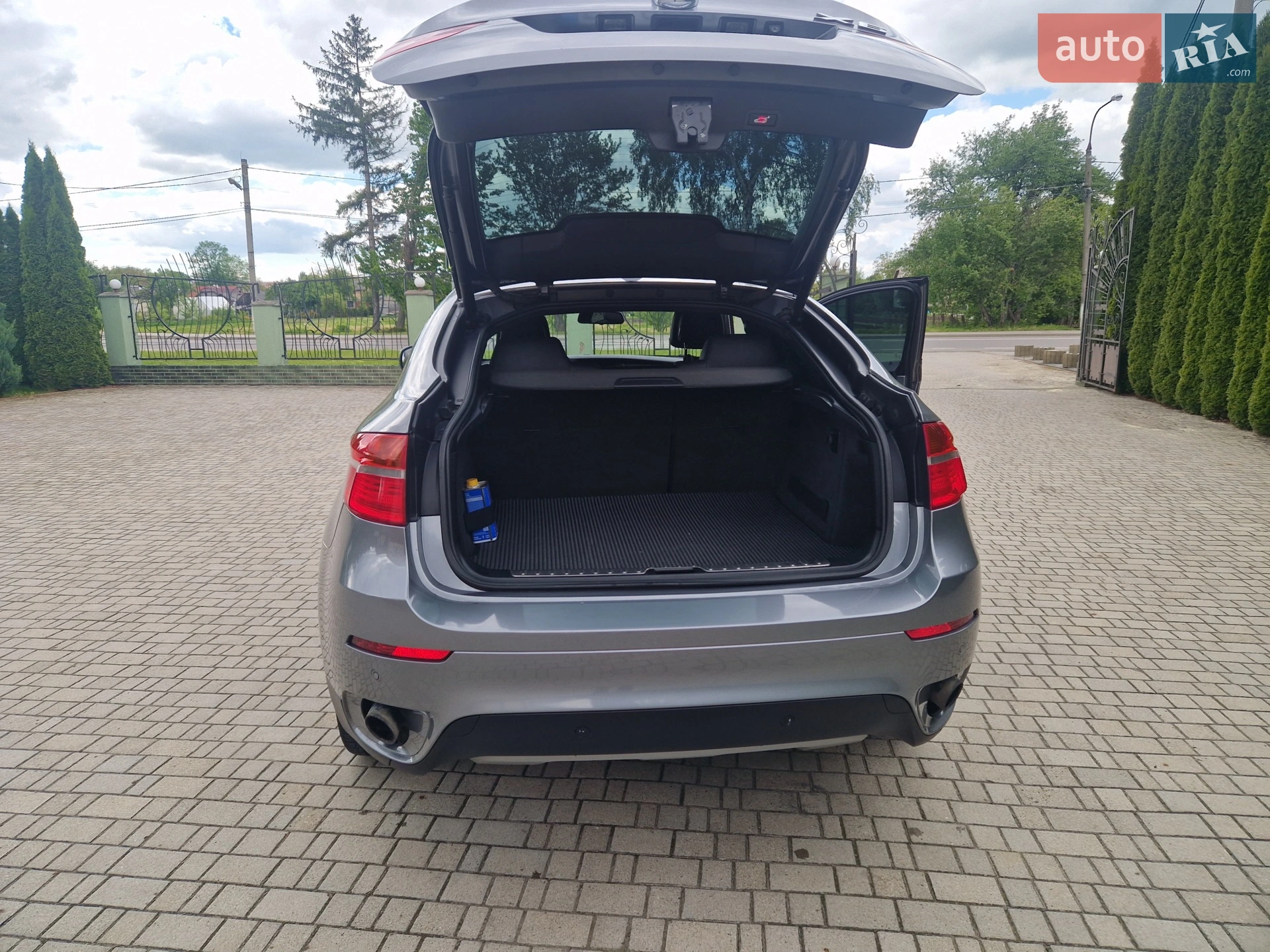 2010 BMW X6 - мініатюра 16
