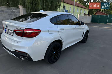 Позашляховик / Кросовер BMW X6 2017 в 