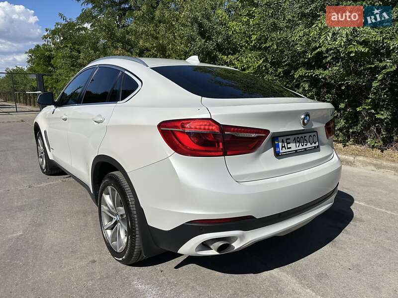 Внедорожник / Кроссовер BMW X6 2015 в Днепре
