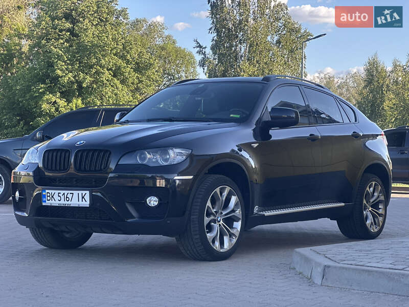 BMW X6 2011