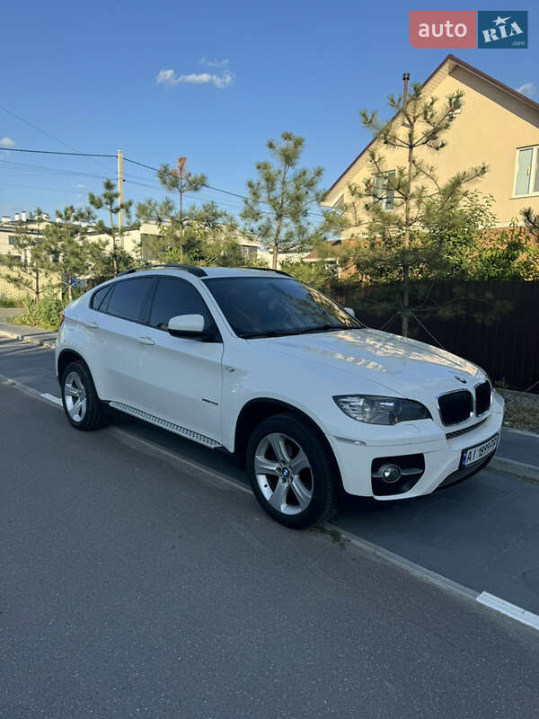 BMW X6 2011
