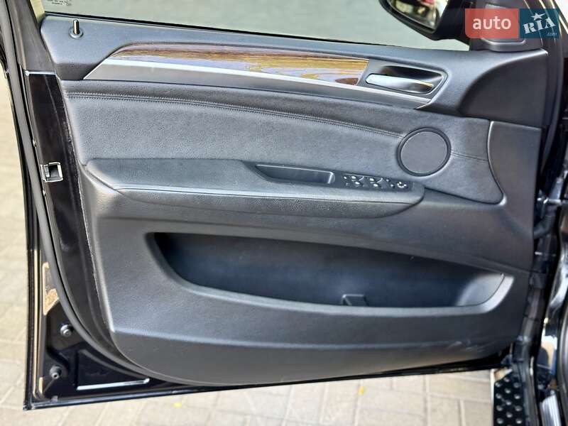 Внедорожник / Кроссовер BMW X6 2012 в Днепре