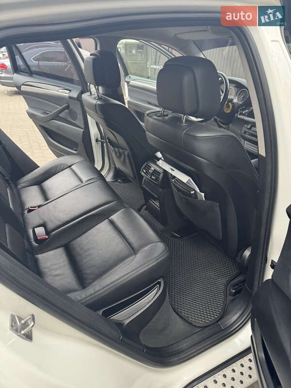 Внедорожник / Кроссовер BMW X6 2012 в Буче