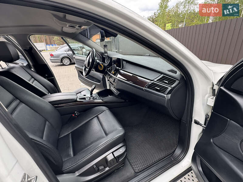 Внедорожник / Кроссовер BMW X6 2012 в Буче