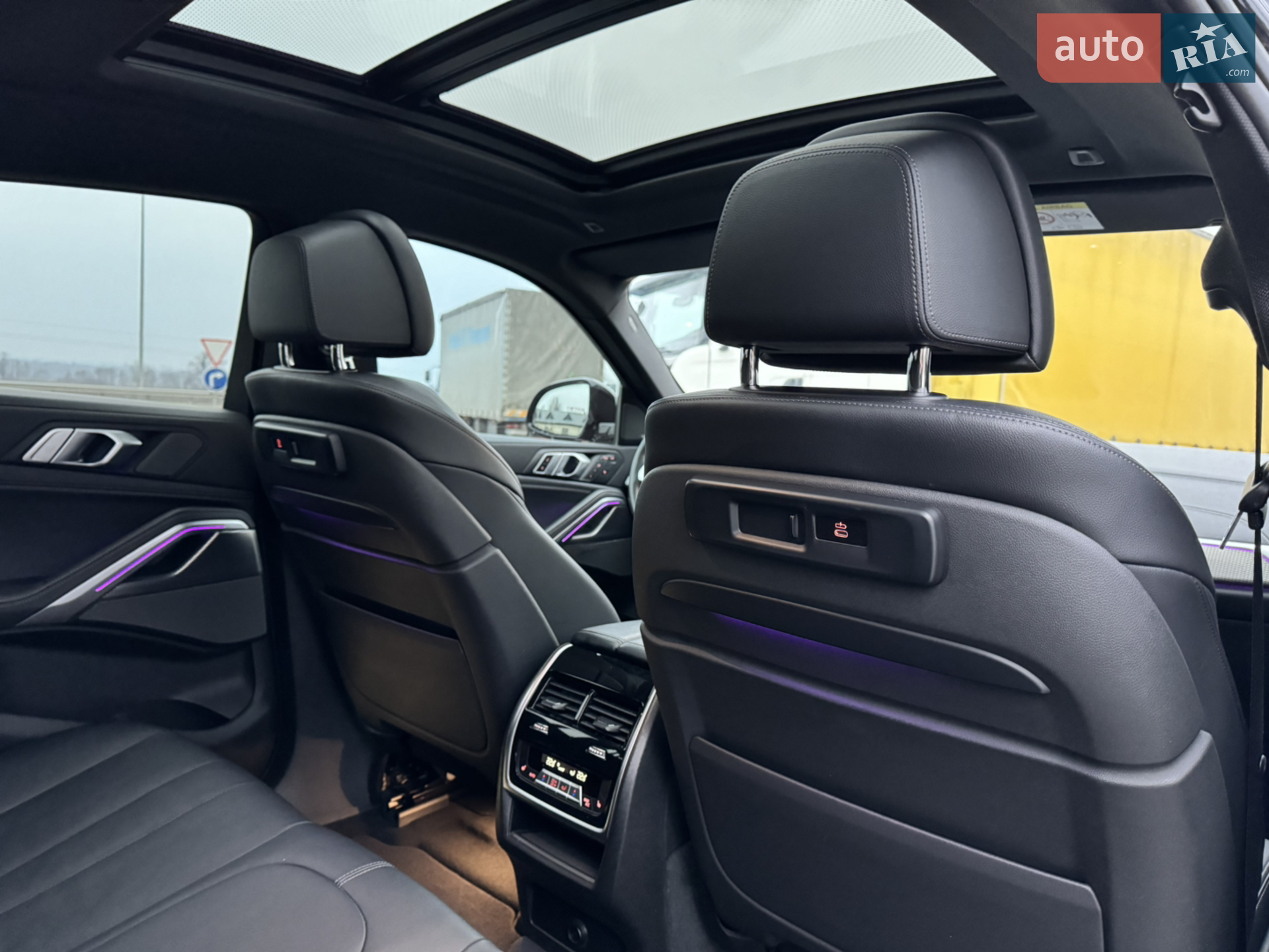 2020 BMW X6 - мініатюра 38