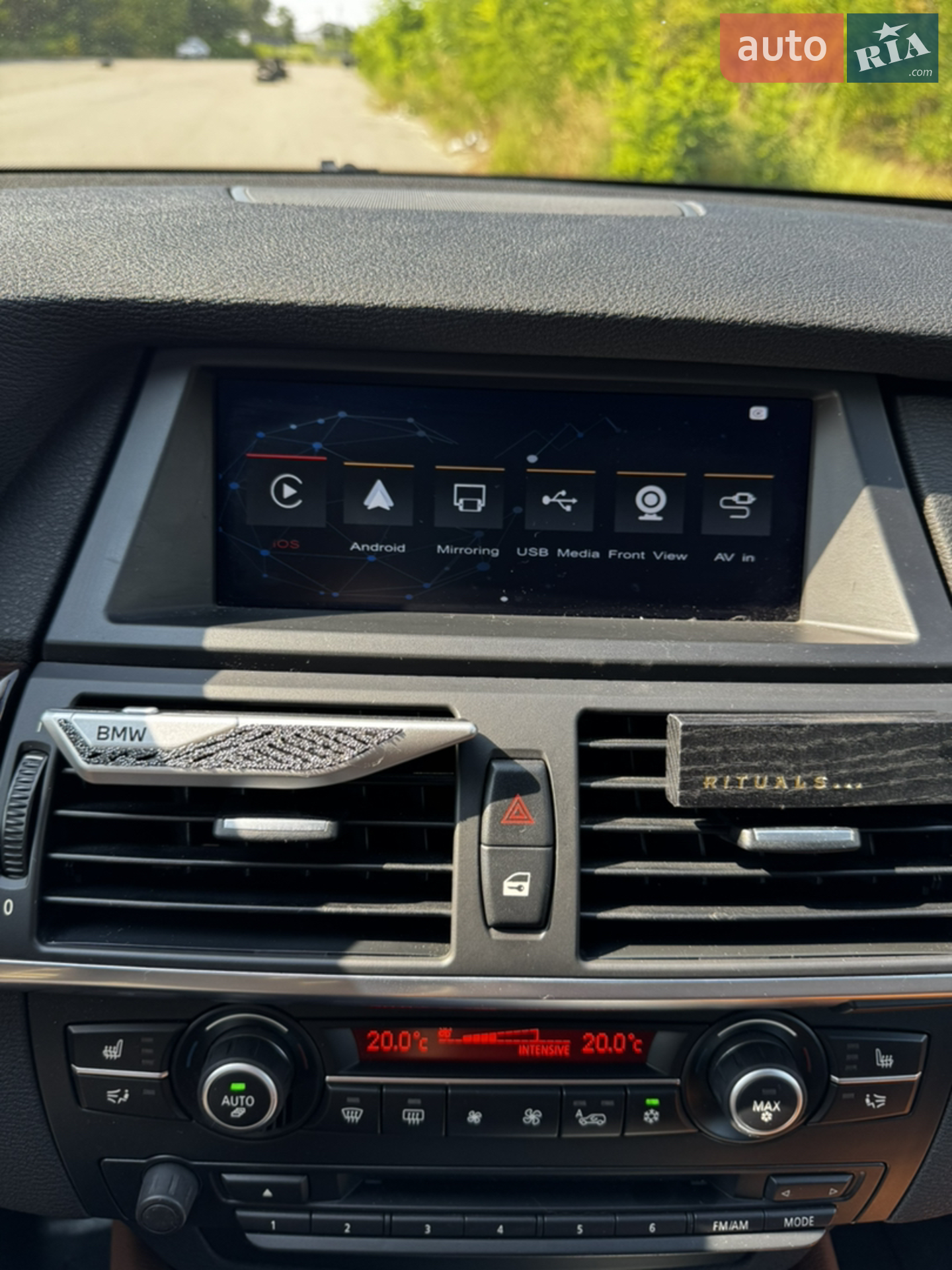 2010 BMW X6 - мініатюра 18