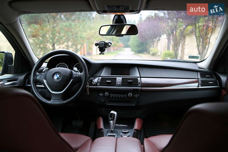 Внедорожник / Кроссовер BMW X6 2010 в Киеве