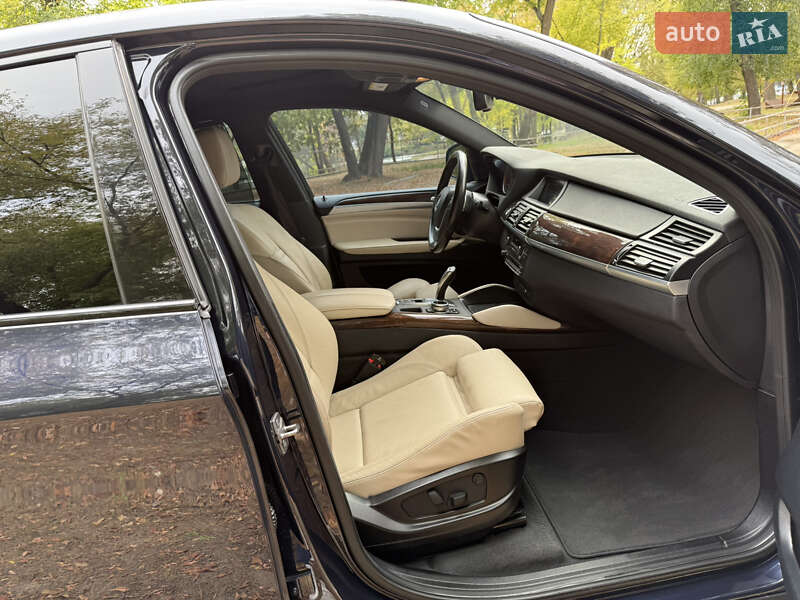 Позашляховик / Кросовер BMW X6 2011 в Києві