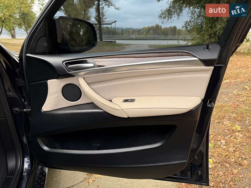 Позашляховик / Кросовер BMW X6 2011 в Києві