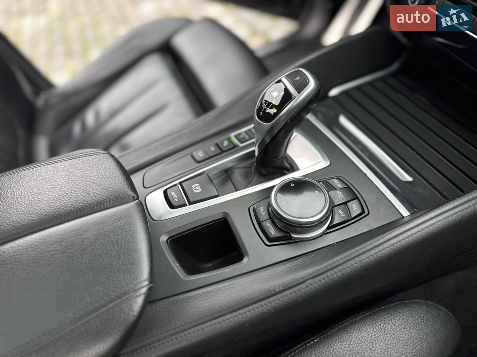 2015 BMW X6 - мініатюра 76
