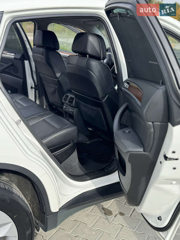 Внедорожник / Кроссовер BMW X6 2013 в Новоднестровске фото 35 Внедорожник / Кроссовер BMW X6 2013 в Новоднестровске