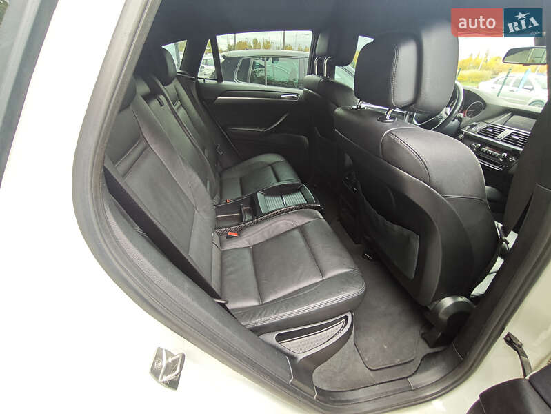 Внедорожник / Кроссовер BMW X6 2010 в Киеве