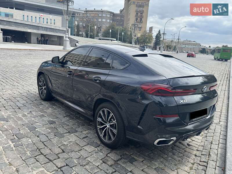 Внедорожник / Кроссовер BMW X6 2022 в Харькове