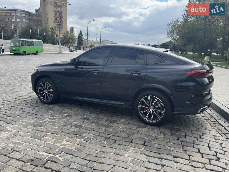 Внедорожник / Кроссовер BMW X6 2022 в Харькове
