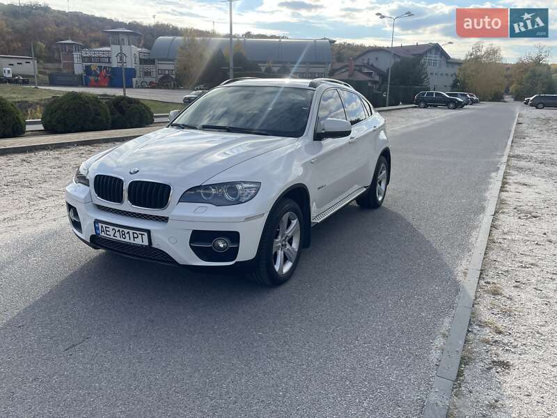 BMW X6 2011