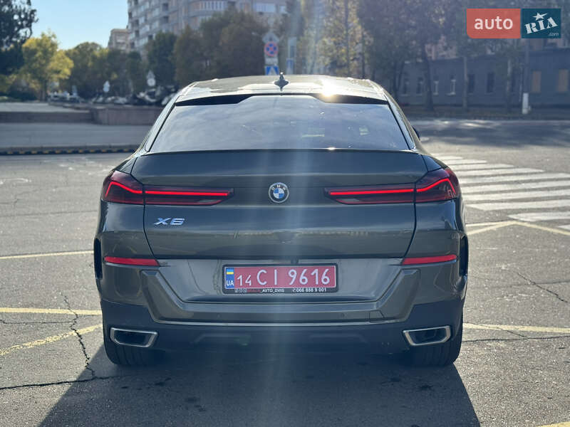 Внедорожник / Кроссовер BMW X6 2021 в Ужгороде