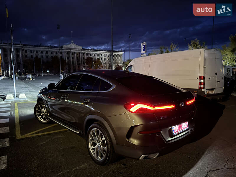 Внедорожник / Кроссовер BMW X6 2021 в Ужгороде