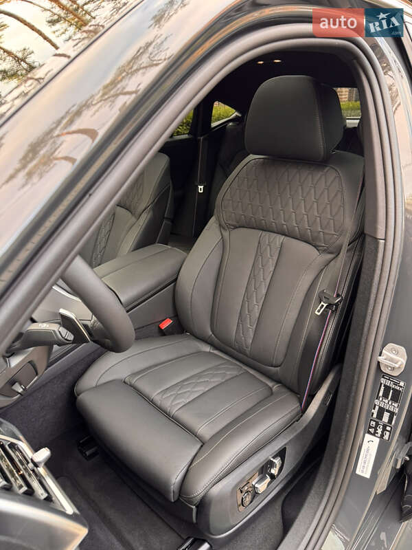 Внедорожник / Кроссовер BMW X6 2025 в Киеве фото 27 Внедорожник / Кроссовер BMW X6 2025 в Киеве