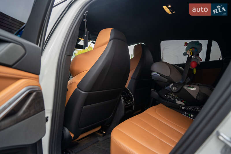 Внедорожник / Кроссовер BMW X6 2022 в Киеве