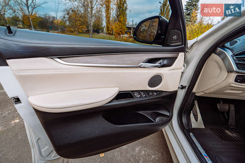 Внедорожник / Кроссовер BMW X6 2015 в Киеве