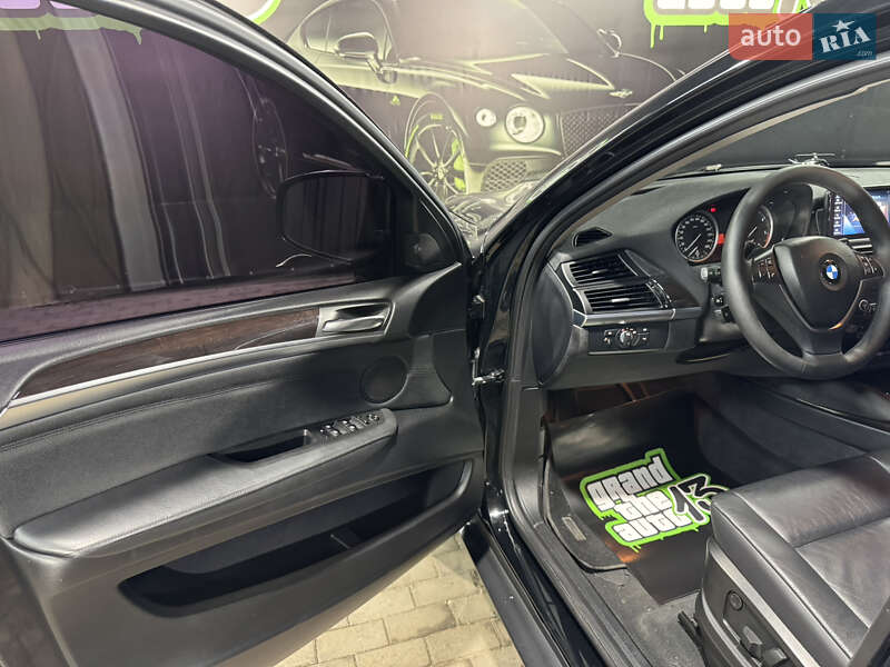 Позашляховик / Кросовер BMW X6 2014 в Одесі